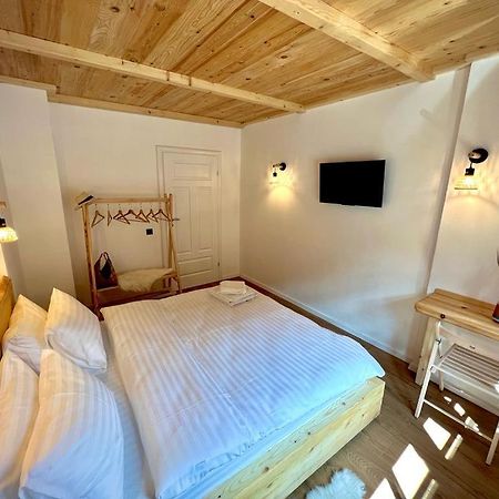Victoria Gasthaus Rasnov - Charming Vacation House In Rasnov Esterno foto