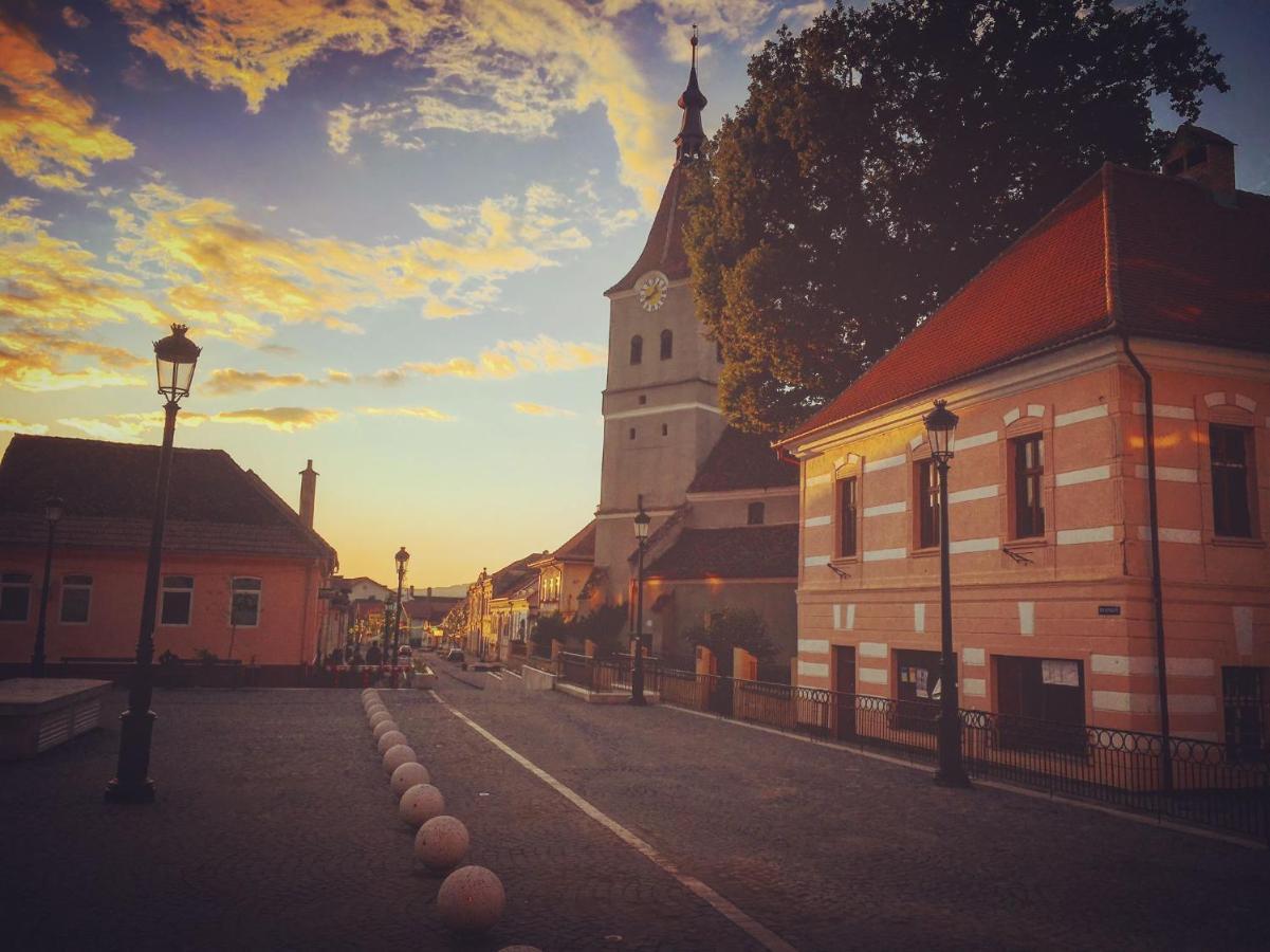 Victoria Gasthaus Rasnov - Charming Vacation House In Rasnov Esterno foto