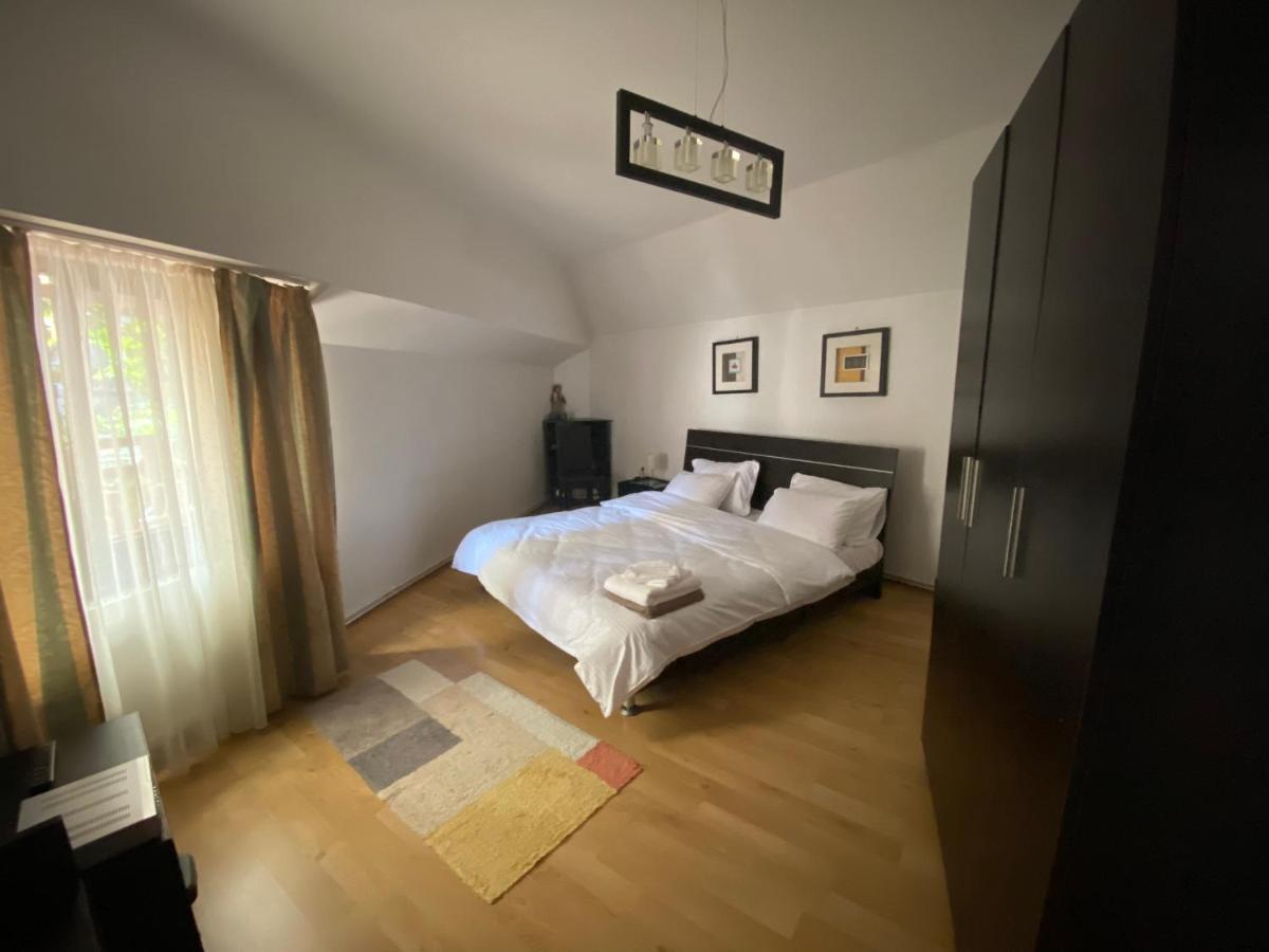 Victoria Gasthaus Rasnov - Charming Vacation House In Rasnov Esterno foto